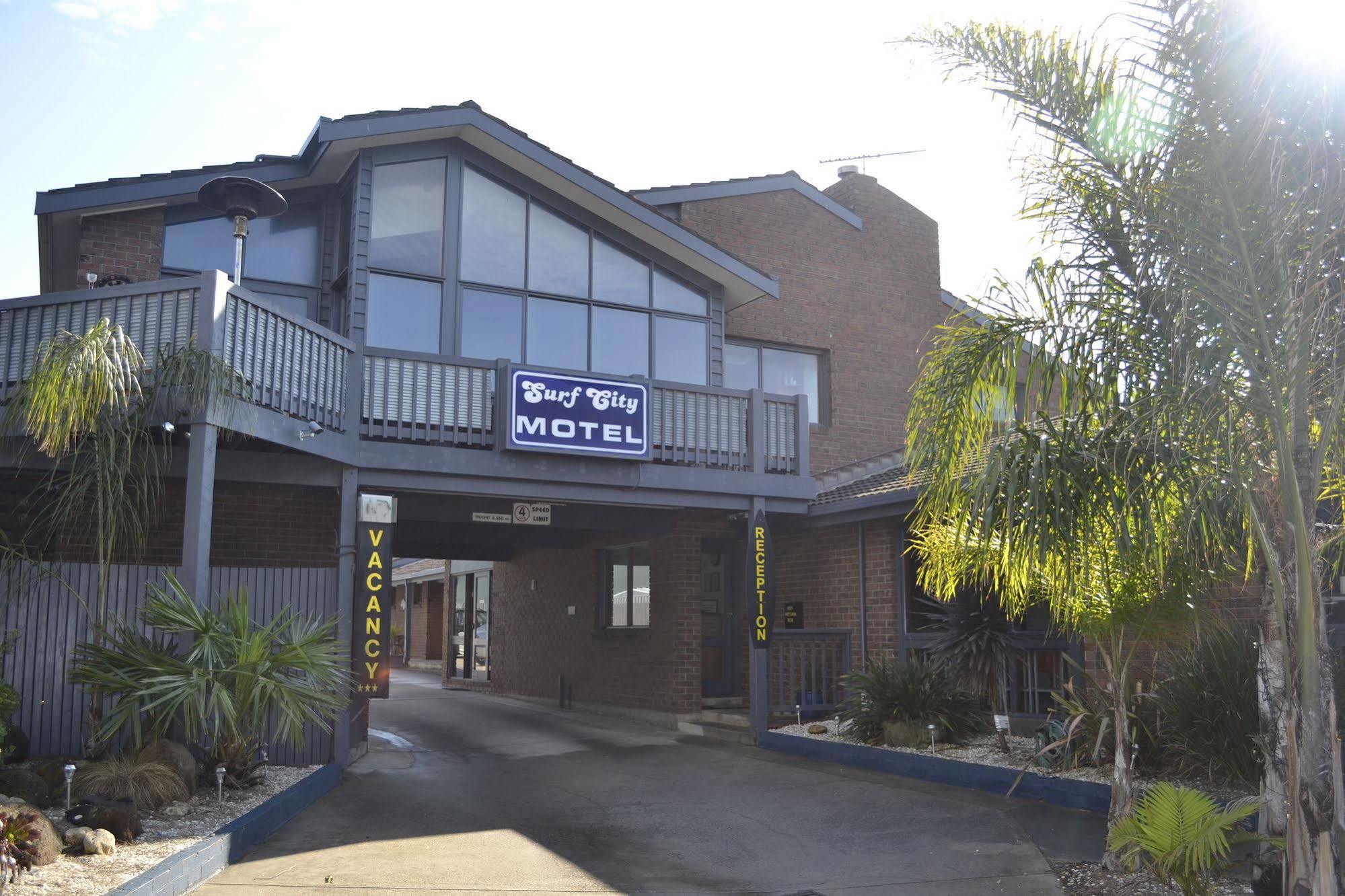 Surf City Motel Торки Екстериор снимка