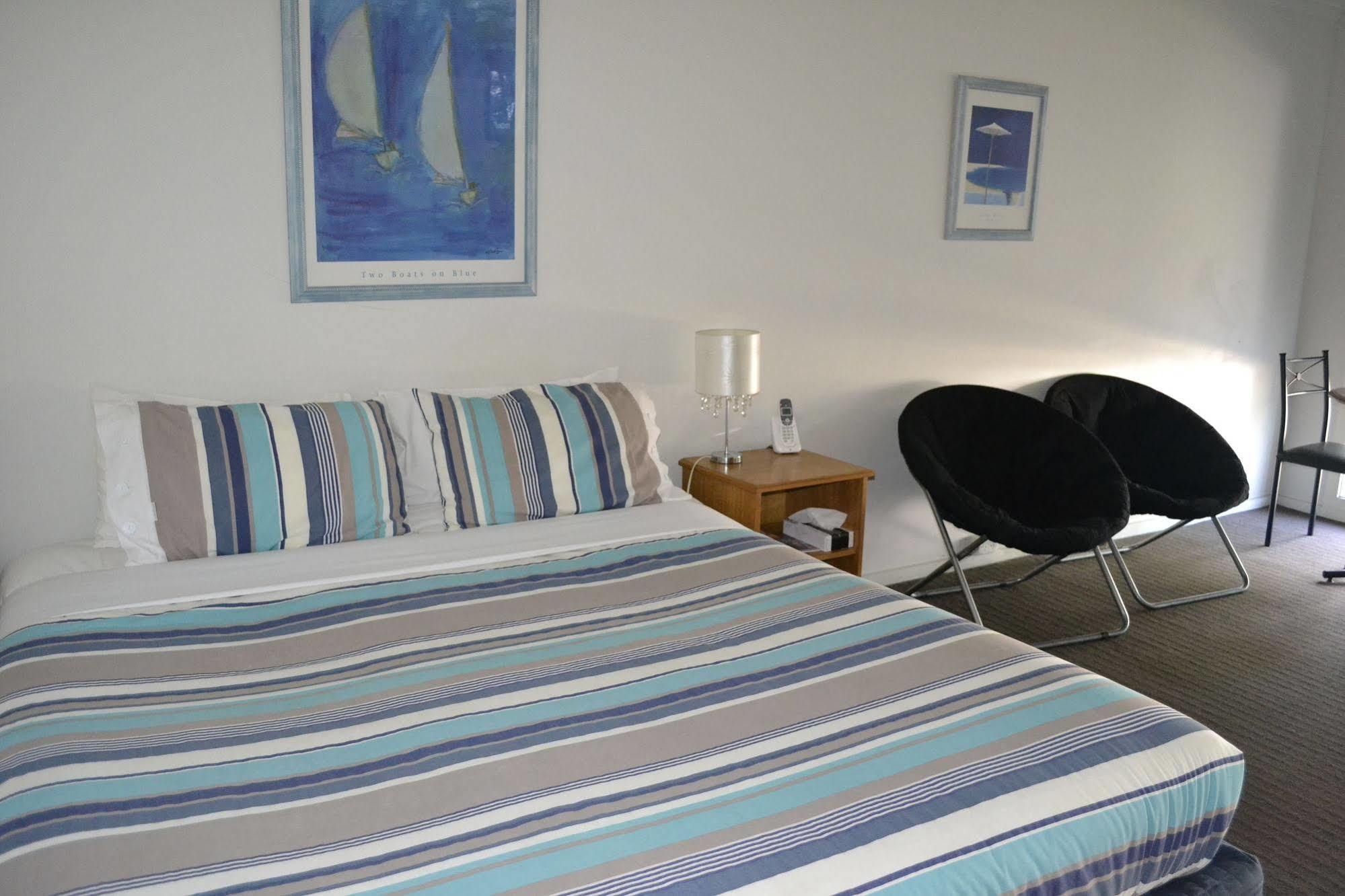 Surf City Motel Торки Екстериор снимка