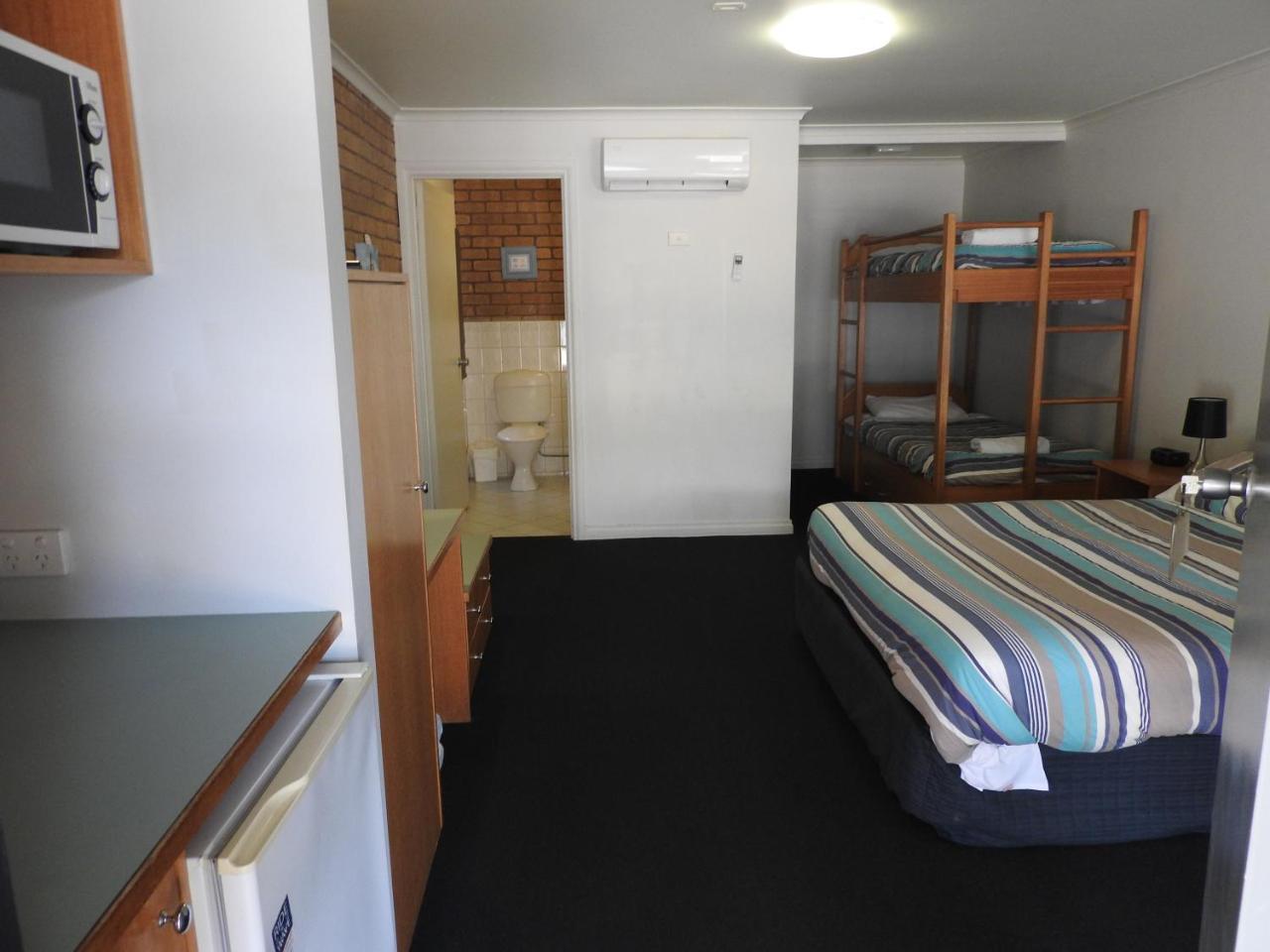 Surf City Motel Торки Стая снимка